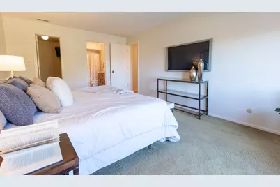 701 Lake Hinsdale Drive #306, Willowbrook, IL 60527 - Photo 14