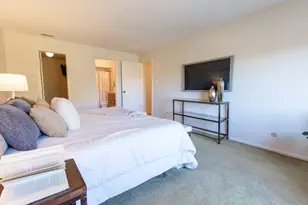 701 Lake Hinsdale Dr, Willowbrook, IL 60527 - Photo 14