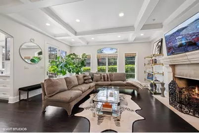 358 Winnetka Avenue, Winnetka, IL 60093 - Photo 16