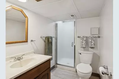 802 Kirkwood Avenue, Winthrop Harbor, IL 60096 - Photo 18