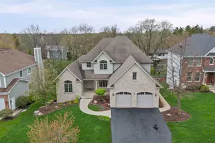 35 Beech Dr, Lake Zurich, IL 60047 - Photo 2