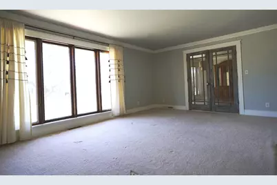 2 Golfview Place, Dekalb, IL 60115 - Photo 6