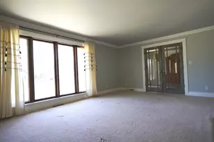 2 Golfview Pl, Dekalb, IL 60115 - Photo 6