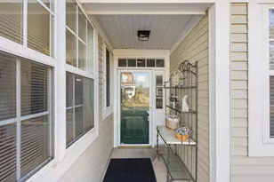 32006 Millard Circle, Warrenville, IL 60555 - Photo 4