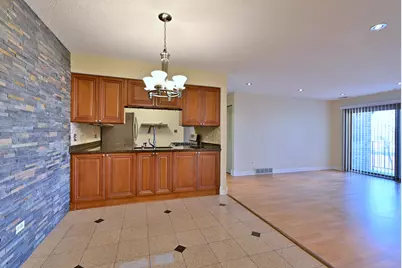 10512 S Ridge  Cove Drive #31C, Chicago Ridge, IL 60415 - Photo 6