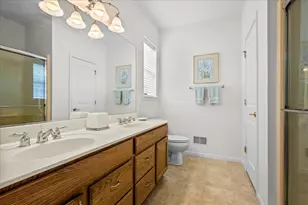 2905 Carousel Ct, Grayslake, IL 60030 - Photo 18