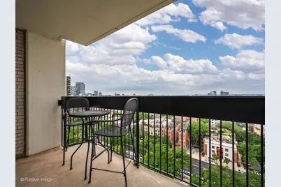 1455 N Sandburg Terrace #2009, Chicago, IL 60610 - Photo 10