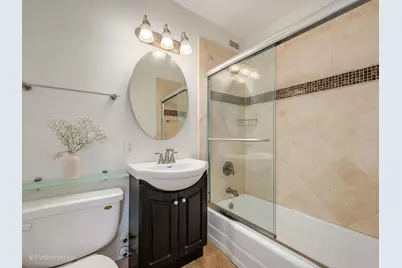 1455 N Sandburg Terrace #2009, Chicago, IL 60610 - Photo 8