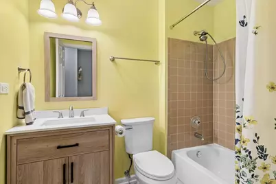 [Address not provided], Buffalo Grove, IL 60089 - Photo 14