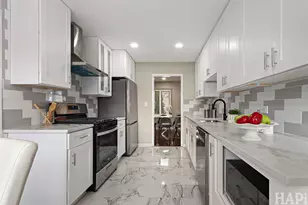 75 Carthage Ln, Hoffman Estates, IL 60169 - Photo 10