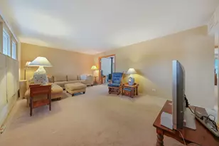 184 S Circle Ave, Bloomingdale, IL 60108 - Photo 4