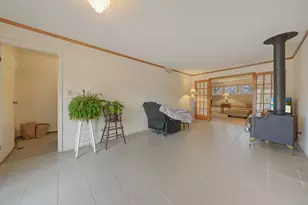 184 S Circle Ave, Bloomingdale, IL 60108 - Photo 6