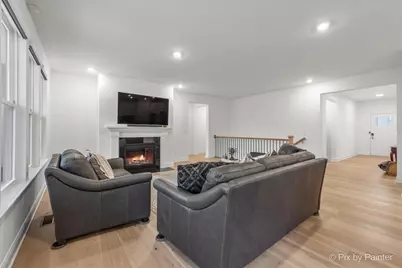 [Address not provided], South Elgin, IL 60177 - Photo 10