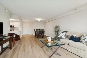 5 S Pine St, Mount Prospect, IL 60056 - Photo 6