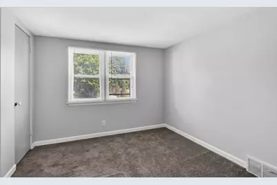 2207 Eshcol Avenue, Zion, IL 60099 - Photo 34