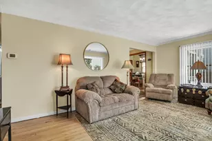 2207 Eshcol Ave, Zion, IL 60099 - Photo 4