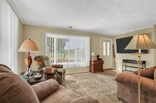 2207 Eshcol Ave, Zion, IL 60099 - Photo 6