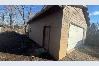 2817 Gabriel Avenue, Zion, IL 60099 - Photo 20