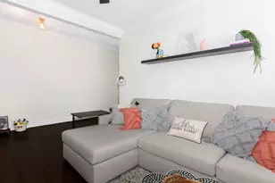 1335 W Lunt Ave, Chicago, IL 60626 - Photo 8