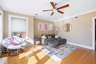 1928 W Addison St, Chicago, IL 60613 - Photo 4