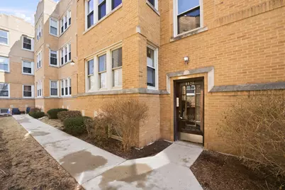 1928 W Addison Street #2S, Chicago, IL 60613 - Photo 2