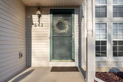 642 Nichole Lane, Geneva, IL 60134 - Photo 2