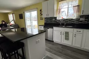 934 Derby Dr, Plano, IL 60545 - Photo 6