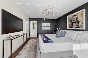 260 E Chestnut St, Chicago, IL 60611 - Photo 14