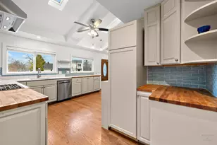 4433 Wildwood Dr, Crystal Lake, IL 60014 - Photo 10