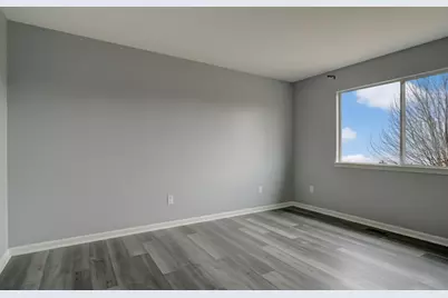 [Address not provided], Zion, IL 60099 - Photo 32