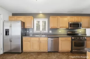 2936 Witchwood Ln, Waukegan, IL 60087 - Photo 10