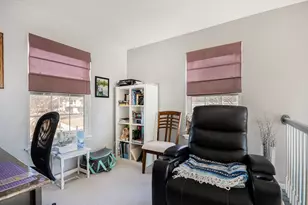 2413 Sunrise Cir, Aurora, IL 60503 - Photo 10