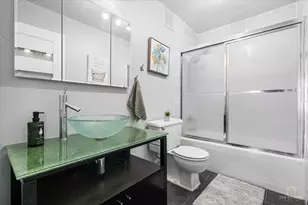 1405 E Central Rd, Arlington Heights, IL 60005 - Photo 28