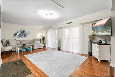 1405 E Central Road #222C, Arlington Heights, IL 60005 - Photo 4