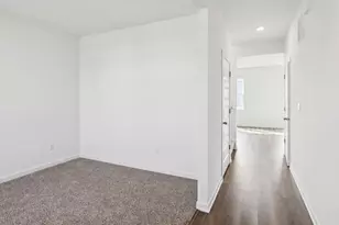 992 Sapphire Ln, Montgomery, IL 60538 - Photo 2