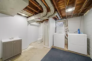 838 N Dement Ave, Dixon, IL 61021 - Photo 16