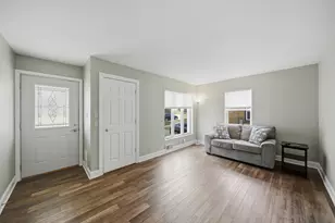 838 N Dement Ave, Dixon, IL 61021 - Photo 4