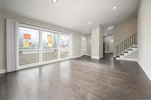 15330 Cherry Ln, Markham, IL 60428 - Photo 10