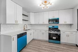 47 48th Ave, Bellwood, IL 60104 - Photo 6