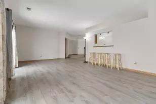 1505 Commodore Ct, Schaumburg, IL 60193 - Photo 6