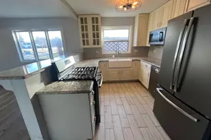 5009 W 101st St, Oak Lawn, IL 60453 - Photo 10