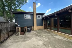 5009 W 101st St, Oak Lawn, IL 60453 - Photo 4