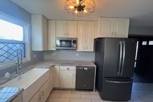 5009 W 101st St, Oak Lawn, IL 60453 - Photo 12