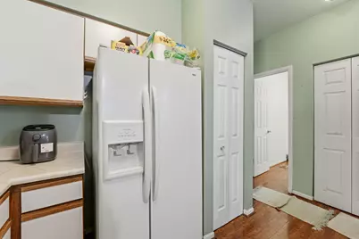 8 Saint Regis Court, Elmhurst, IL 60126 - Photo 8