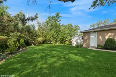 30 Crescent Drive, Glenview, IL 60025 - Photo 32