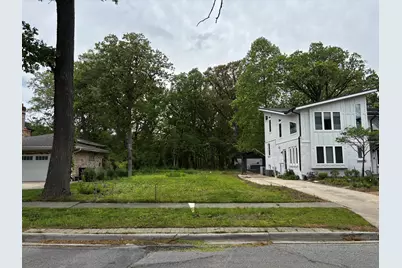 910 N Brainard Avenue, La Grange Park, IL 60526 - Photo 1