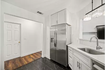 2012 N Silver Lake Road #2012, Arlington Heights, IL 60004 - Photo 12