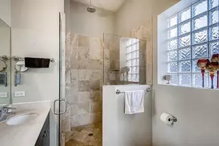 1331 N Greenview Ave, Chicago, IL 60642 - Photo 10