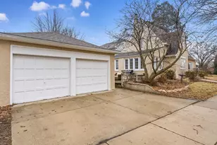 702 N Catherine Ave, La Grange Park, IL 60526 - Photo 28