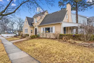 702 N Catherine Ave, La Grange Park, IL 60526 - Photo 2